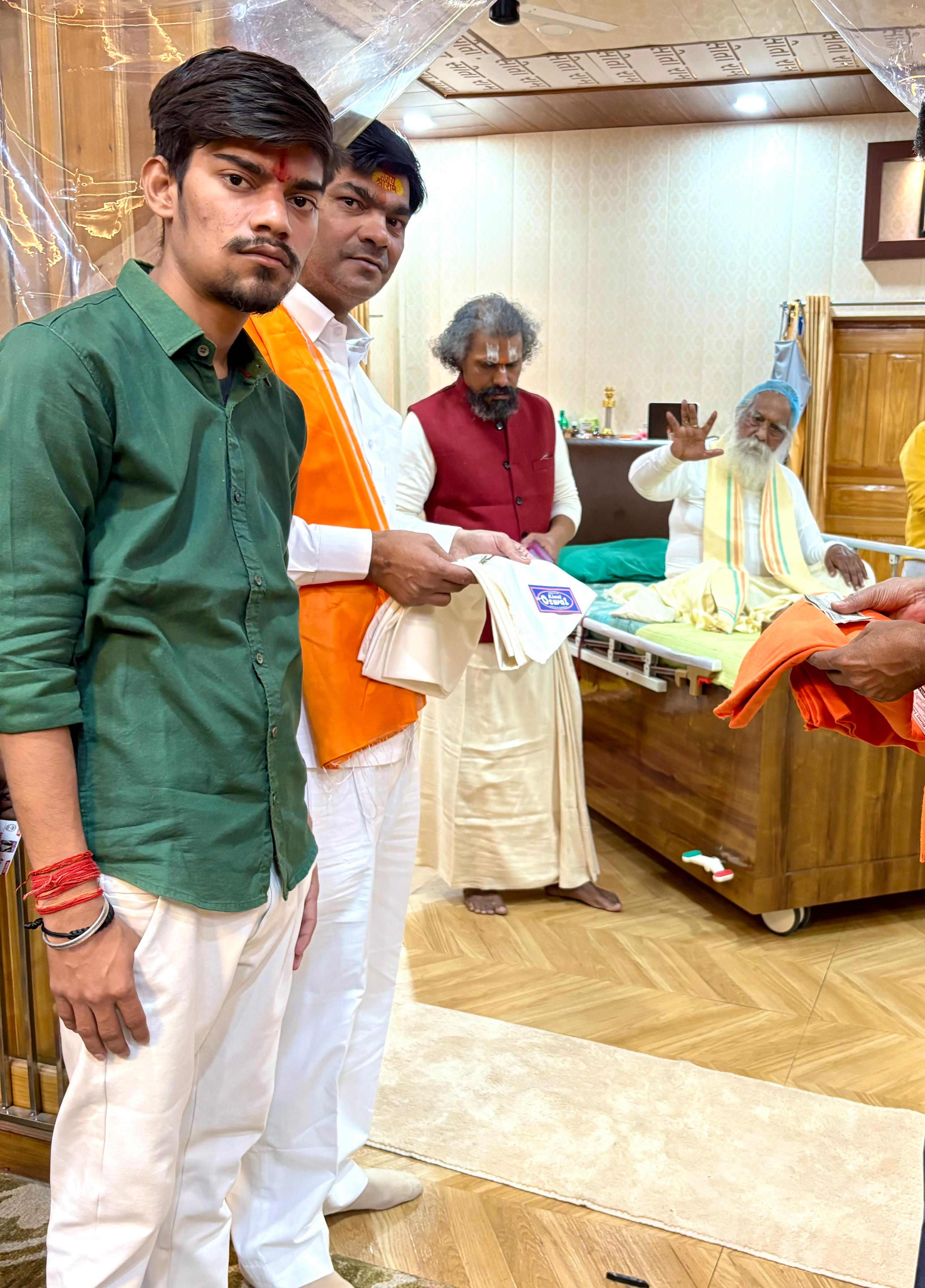 अयोध्या राम जन्म भूमि तीर्थ क्षेत्र अध्यक्ष महंत श्री नृत्य गोपाल दास जी महाराज